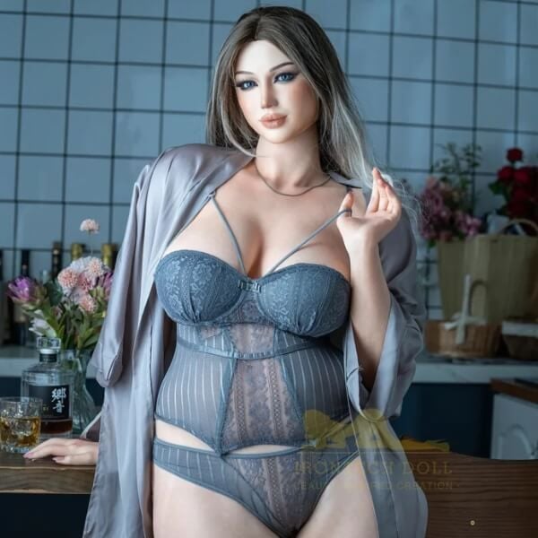Búp Bê Tình Dục Chubby Vú To Nàng Tây Cá Tính Chờ Thỏa Mãn