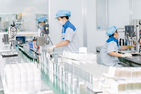 Bên Trong Nhà Máy Sản Xuất Mỹ Phẩm Dr Cell Chuẩn cGMP – Nền Tảng Cho Sản Xuất Quốc Tế