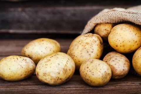 Tác dụng của mặt nạ khoai tây: Điều kì diệu cho làn da