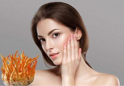 Làm mờ nám + sáng đều màu nhờ đông trùng – cách chăm da chuyên sâu