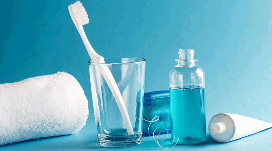 VÌ SAO CÁC SẢN PHẨM CHĂM SÓC RĂNG MIỆNG THƯỜNG CHỨA FLUORIDE?