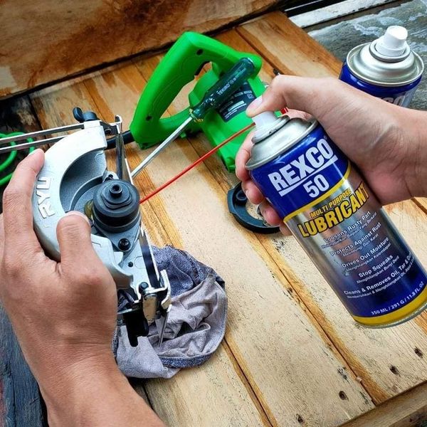 Top 5 dung dịch tẩy rửa dầu mỡ tốt nhất 2025