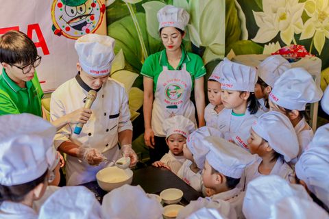 BÉ VÀO BẾP CÙNG MR PIZZA