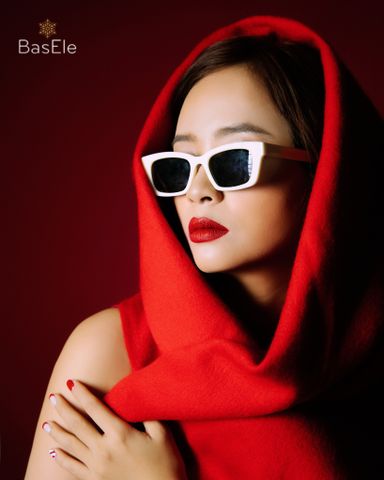 KHĂN QUÀNG BASELE - TÔN LÊN VẺ ĐẸP QUYẾN RŨ CỦA QUÝ CÔ