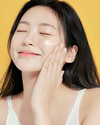 6 BƯỚC GIÚP BẠN CHĂM SÓC DA CĂNG MỊN VÀO NHỮNG THÁNG CUỐI NĂM HIỆU QUẢ