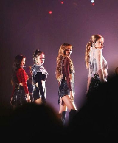 4 NHÀ THIẾT KẾ ĐỨNG SAU NHỮNG TRANG PHỤC TÁO BẠO CỦA BLACKPINK TRONG MV 