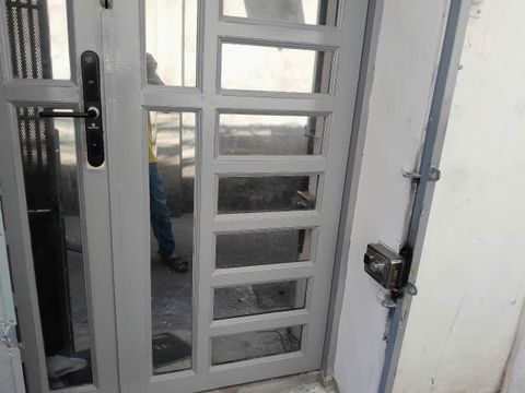Thi công khóa cổng thẻ từ nhôm cho anh Minh quận 7