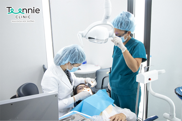 Nha khoa Teennie là địa chỉ đầu tiên tại Việt Nam phát triển hệ thống niềng răng sinh thái dây thẳng