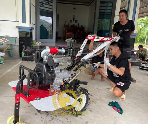 MÁY XỚI ĐẤT 2 CẦU KA-190 TRÂU VÀNG