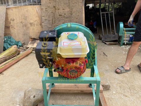 NHỮNG ƯU ĐIỂM CỦA MÁY THÁI CHUỐI ĐỘNG CƠ XĂNG