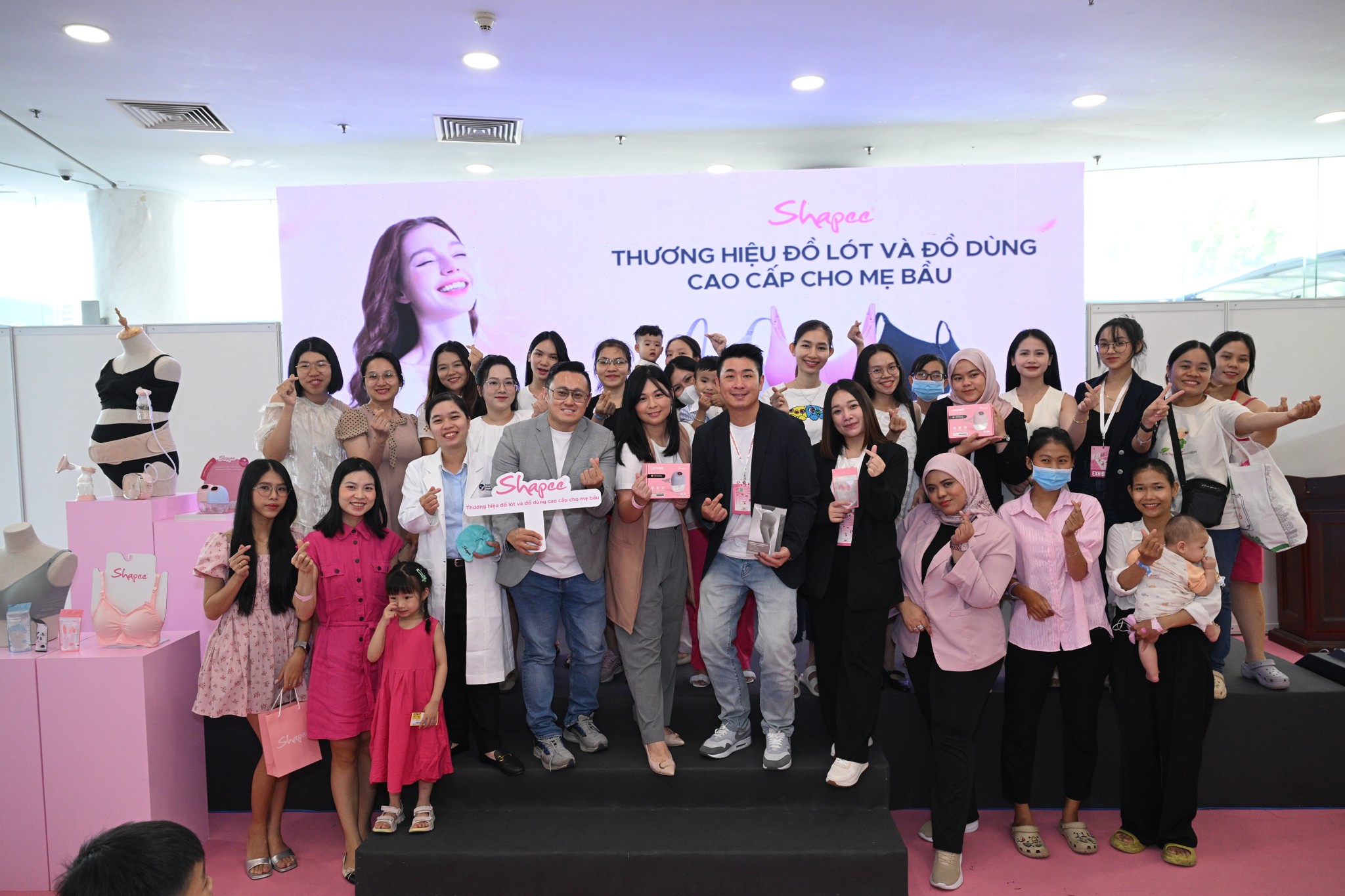 Talkshow “Lắng nghe sự thay đổi của bầu ngực” – Shapee đồng hành cùng mẹ chuẩn bị cho hành trình thiêng liêng