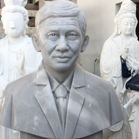 Xu Hướng 2025: Tượng Chân Dung Đá Tự Nhiên – Nơi Ký Ức Hóa Thạch, Tình Yêu Thăng Hoa Bất Tận