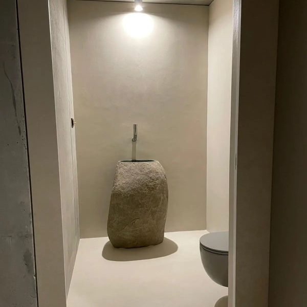 Lavabo Đứng Sau Khi Chế Tác Hoàn Thiện