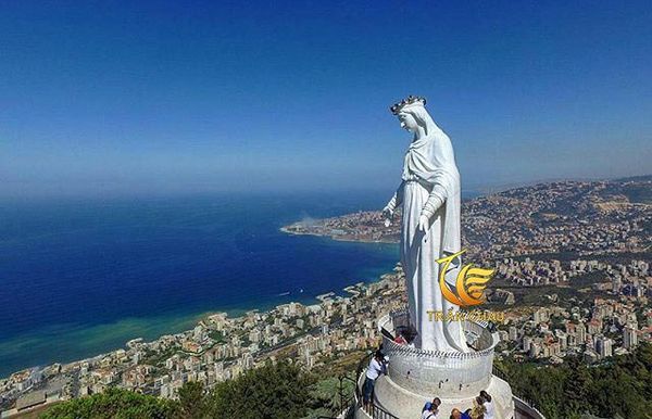 Tượng Đức Mẹ Đồng Trinh Tại Liban