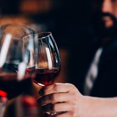 Nghệ thuật thưởng thức rượu vang 5S