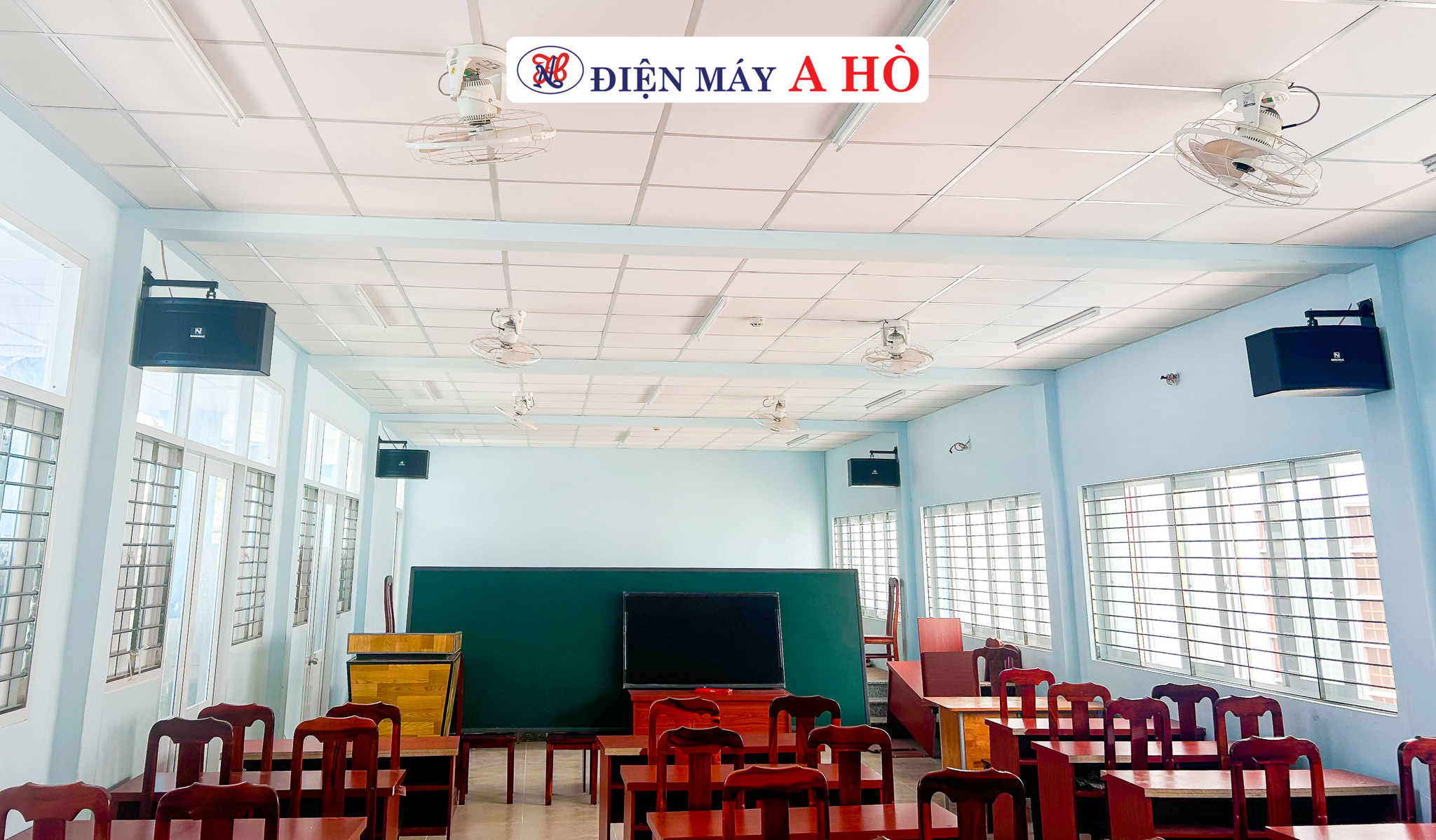 Lắp đặt hệ thống âm thanh hiện đại tại một trường cấp 2 trong địa bàn