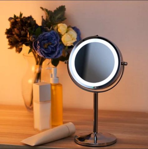 Cách chọn gương đèn led trang điểm để bàn đẹp, hiệu suất chiếu sáng cao