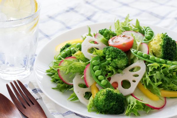 Ưu nhược điểm của việc trồng rau bằng đèn led