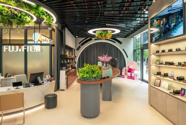 Olympia Lighting cung cấp giải pháp chiếu sáng cho phòng trưng bày và văn phòng Fujifilm