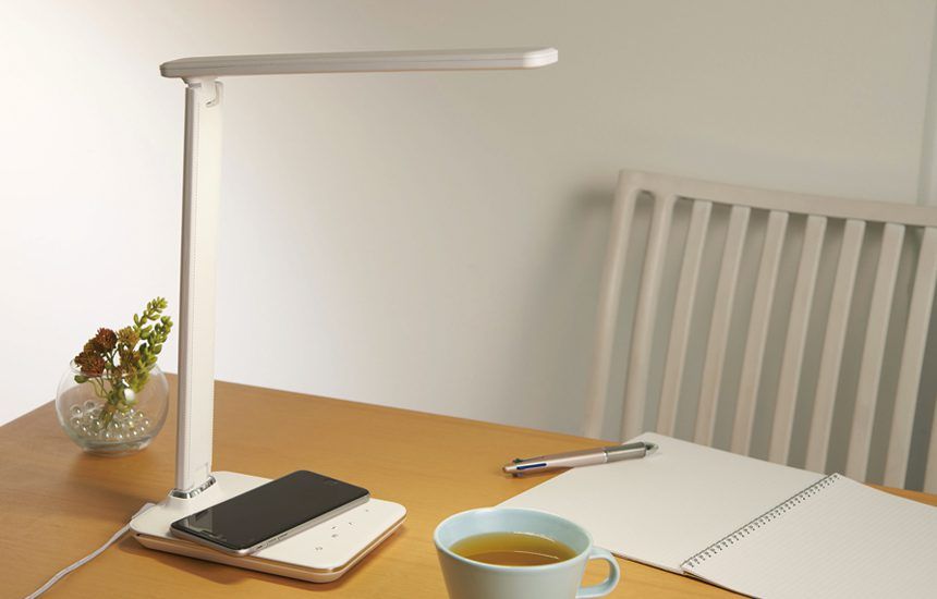 Nâng cấp hiệu quả công việc với đèn để bàn có ánh sáng LED thân thiện với mắt