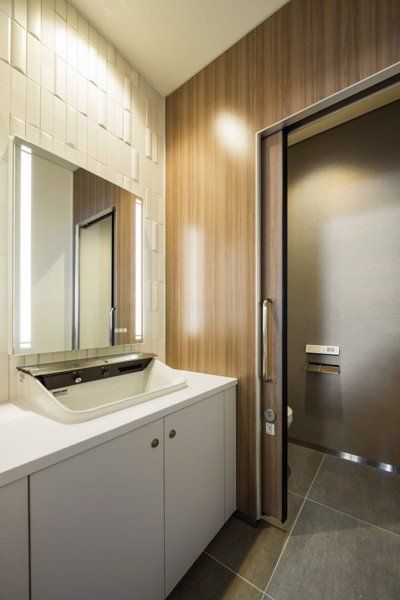 Gương đèn LED - Gương tích hợp đèn LED - Không thể bỏ qua khi mua nội thất phòng tắm