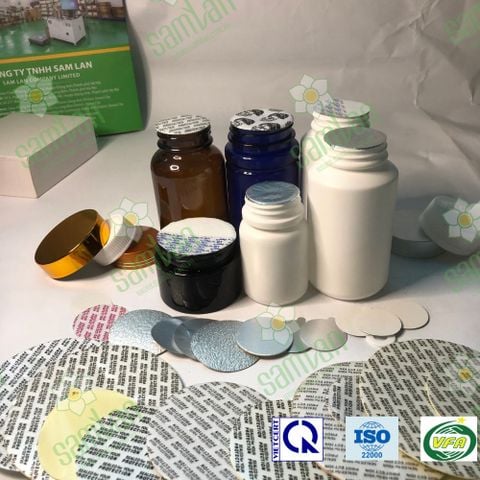 Seal nhôm nhiệt và seal xốp tự dính khác nhau thế nào? Nên chọn loại nào cho sản phẩm của bạn?