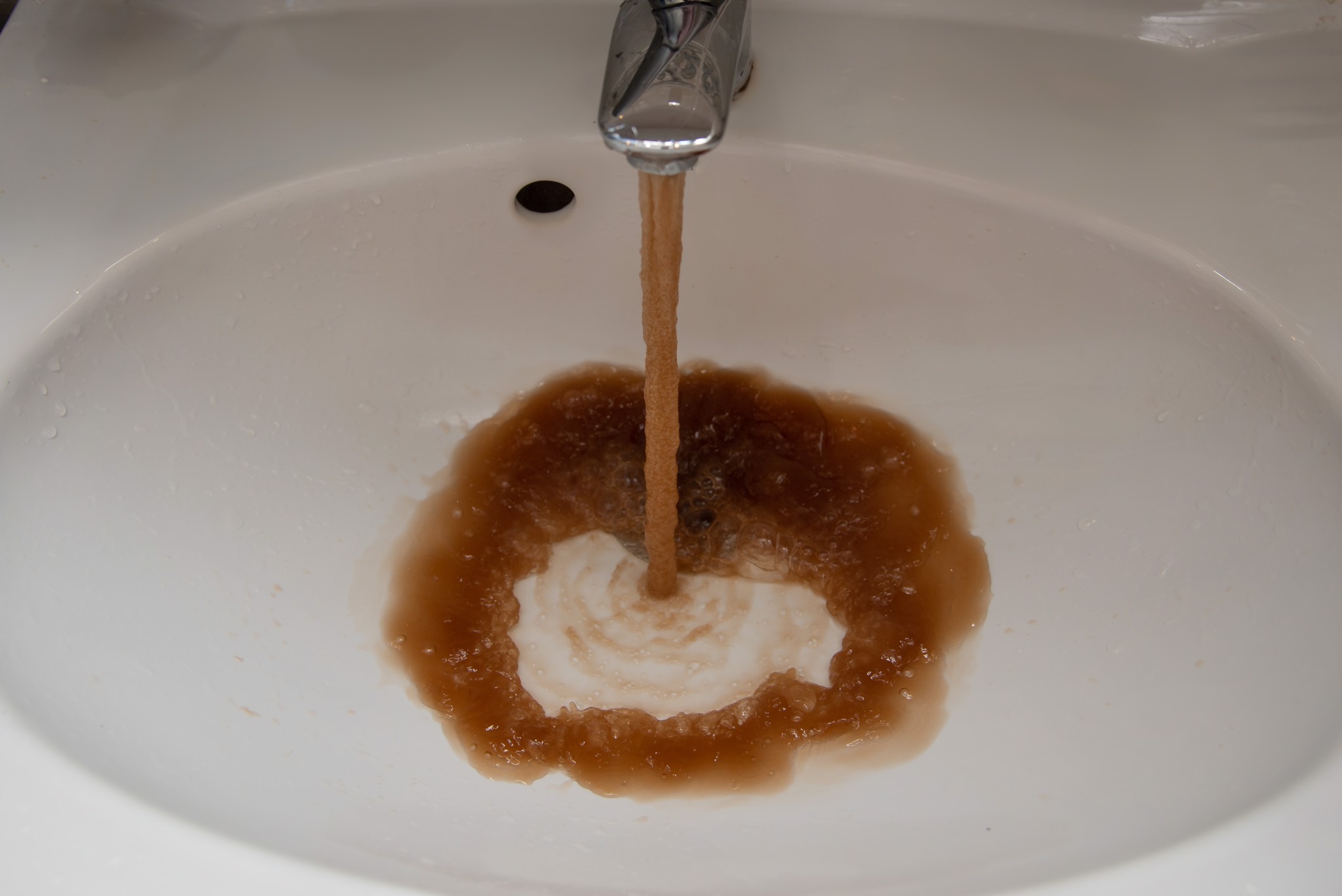 Máy lọc nước Panasonic giúp bạn xử lý dễ dàng 10 tạp chất ô nhiễm trong nước