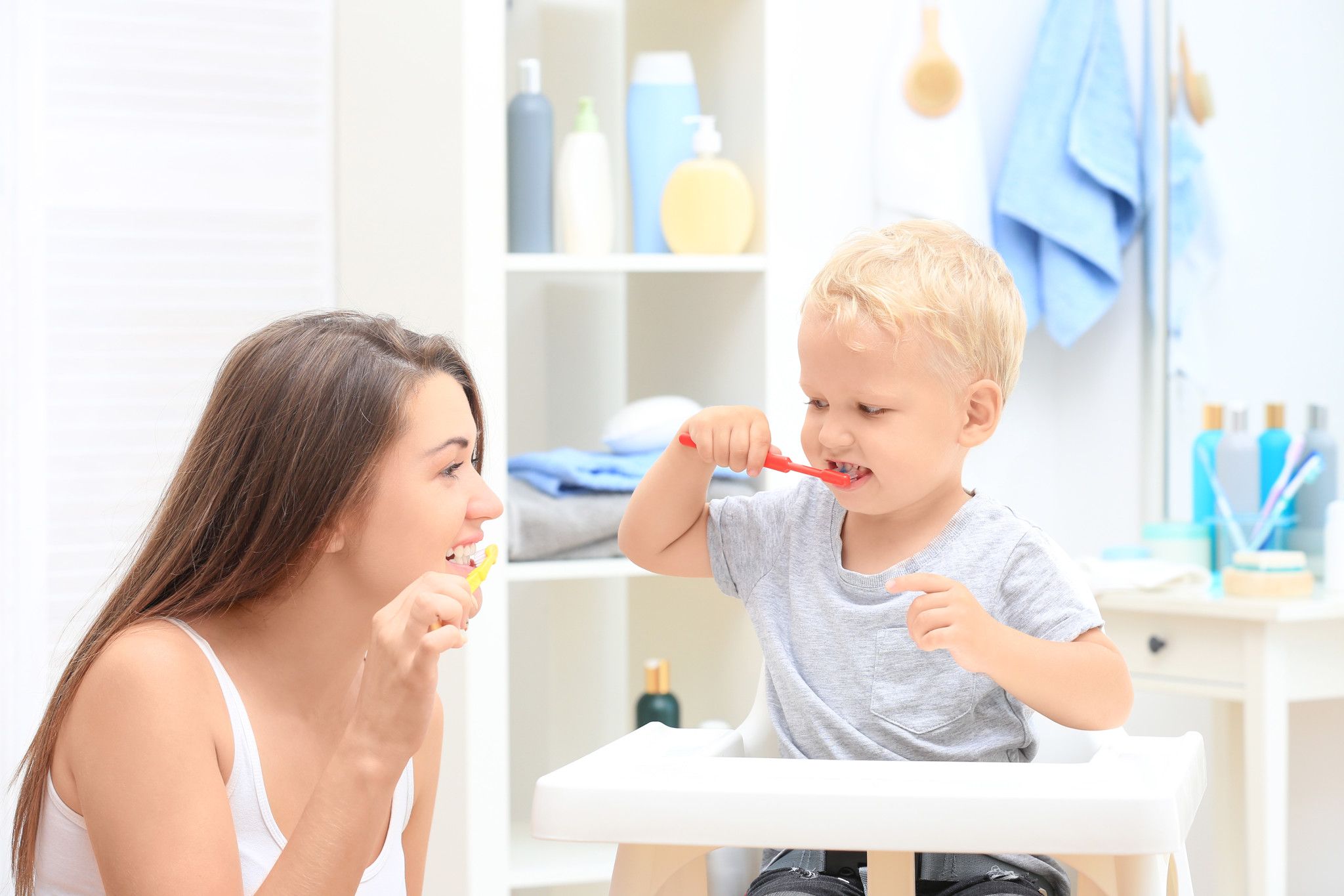 Sự chuyển đổi từ sữa mẹ sang thức ăn rắn: Lời khuyên dinh dưỡng cho giai đoạn chuyển tiếp