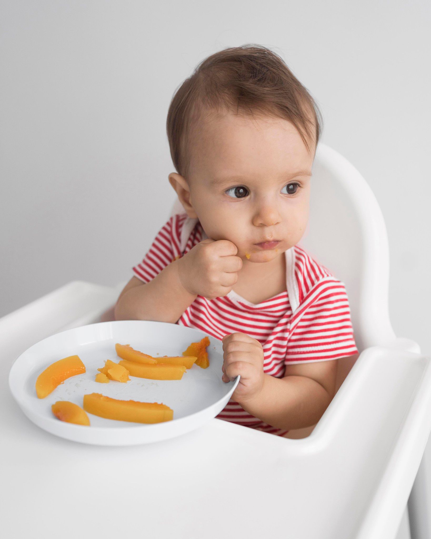 Đồ Dùng Cần Thiết Cho Trẻ Sơ Sinh Trong Hành Trình Ăn Dặm - Bé Chơi đồ ăn dặm