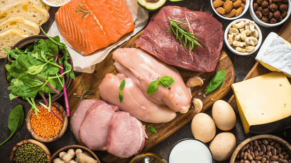 Pate cho mèo con cung cấp đầy đủ chất dinh dưỡng cần thiết