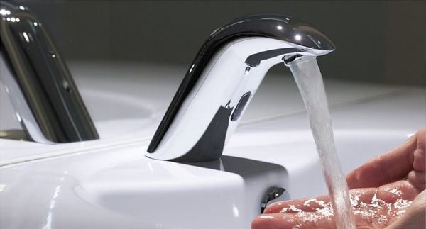 Thiết bị vệ sinh Caesar đi đầu với chức năng tiết kiệm nước.