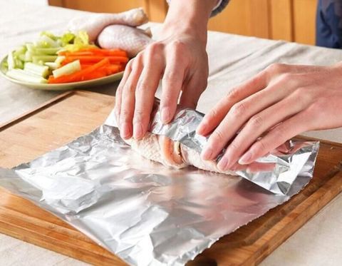 SỬ DỤNG MÀNG NHÔM THỰC PHẨM ĐÚNG CÁCH