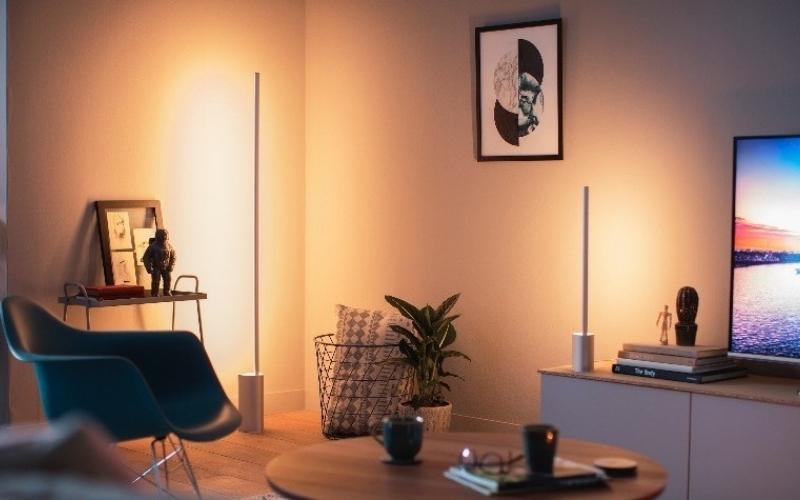 Bóng đèn Philips Hue có ánh sáng trắng từ ấm đến lạnh