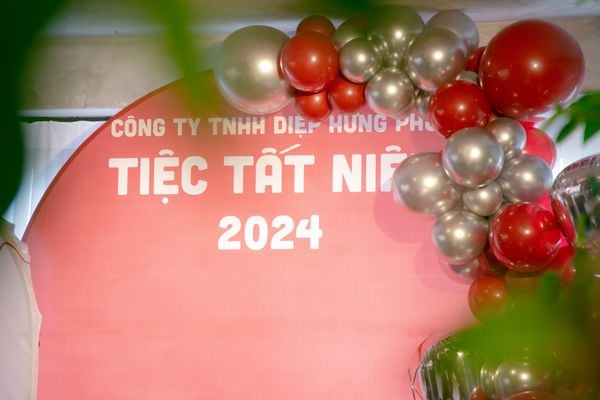 KHÔNG GIAN TRỐNG KHÔNG CÒN NHIỀU - ĐẶT TIỆC TẤT NIÊN NGAY ĐỂ NHẬN NGAY ƯU ĐÃI 10%