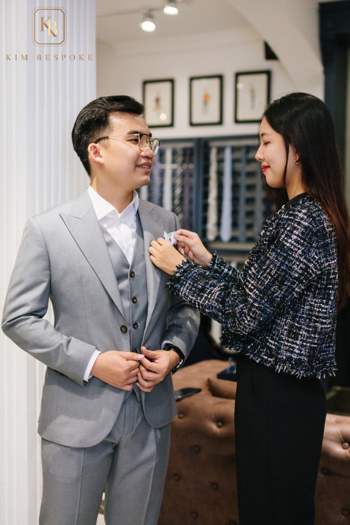 VÌ SAO BẠN NÊN ƯU TIÊN BỘ VEST CƯỚI 3 MẢNH CHO NGÀY TRỌNG ĐẠI?