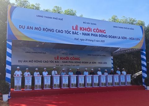 KHỞI CÔNG DỰ ÁN CAO TỐC BẮC - NAM ĐOẠN LA SƠN - HÒA LIÊN