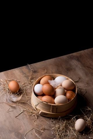 DINH DƯỠNG TRONG MỘT QUẢ TRỨNG GÀ NHƯ THẾ NÀO?
