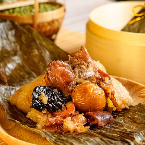 BÁNH Ú ĐOAN NGỌ