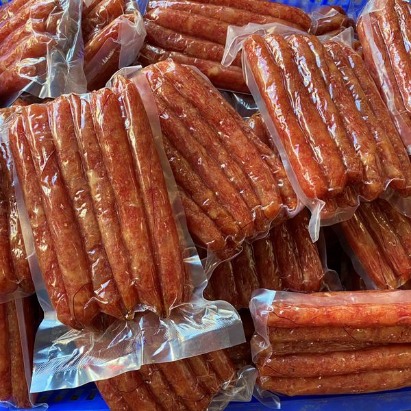 Giá bán lạp xưởng bò hiện nay - Rẻ Nhất Thị Trường