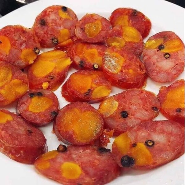 Nơi Bán Lạp Xưởng Tươi Trứng Muối