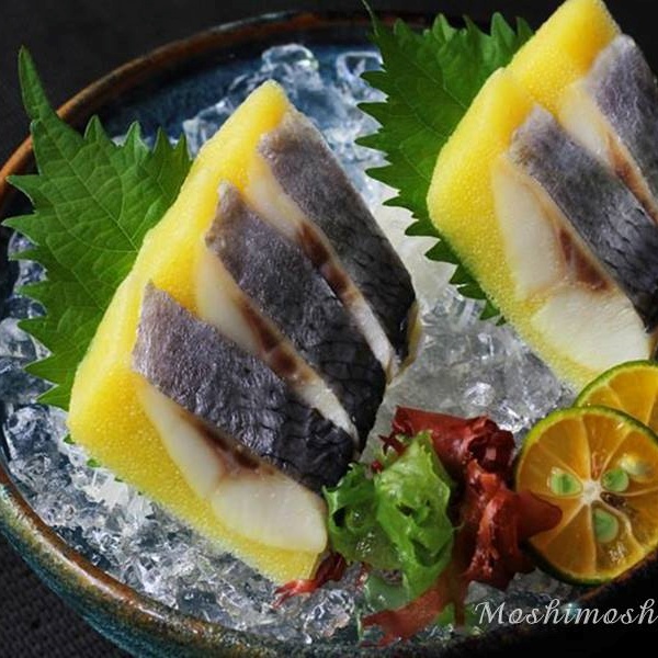 Vì Sao Cá Trích Ép Trứng Món Ăn May Mắn Sung Túc