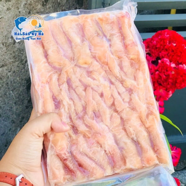 Vì Sao Chân Gà Rút Xương Thường Được Dùng Nhiều Hơn Chân Gà Bình Thường