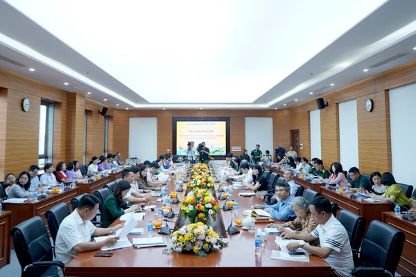 TỌA ĐÀM KHOA HỌC: “ĐẠI TƯỚNG VĂN TIẾN DŨNG - NHÀ CHÍNH TRỊ, QUÂN SỰ SONG TOÀN THỜI ĐẠI HỒ CHÍ MINH”