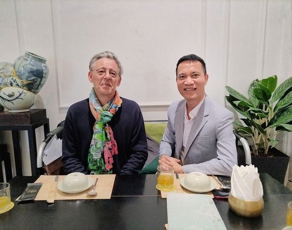 GIÁM ĐỐC ĐỖ KIM CƠ GẶP GỠ NHÀ SỬ HỌC PHÁP PHILIPPE PAPIN: KẾT NỐI TRI THỨC VỀ LỊCH SỬ VÀ VĂN HÓA VIỆT NAM