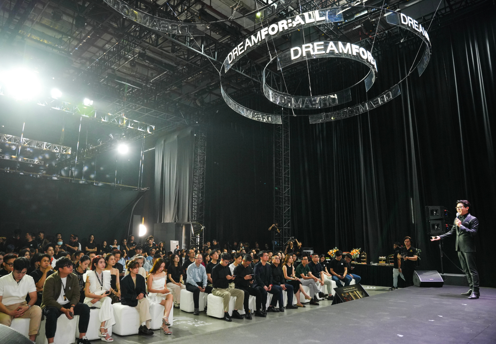 Sự kiện ra mắt sản phẩm hàng năm quy mô lớn - DREAME ANNUAL LAUNCH EVENT