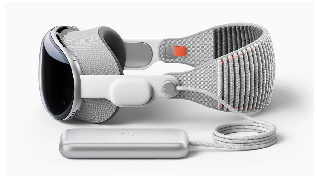 Apple Vision Pro: Kính thực tế tăng cường chính thức ra mắt.