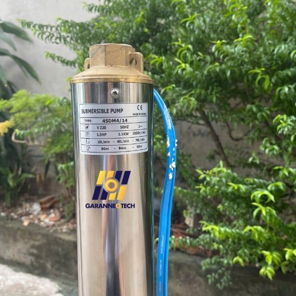 Bơm hỏa tiễn NIVORO