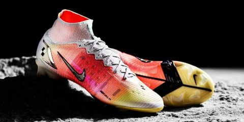 Nike ra mắt dòng giày Mercurial Dream Speed 004