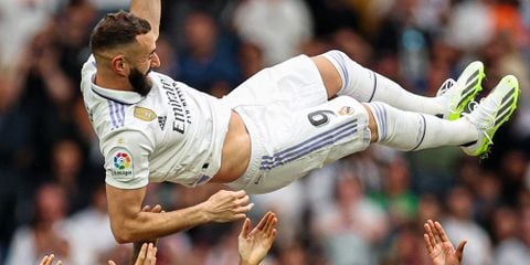 Benzema mang gì trong ngày chia tay Real Madrid?