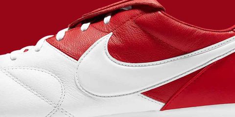 Nike ra mắt giày đá bóng ‘University Red / White’ Nike Premier II